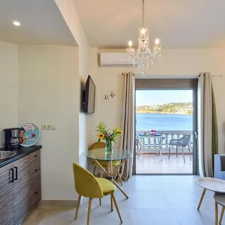 Thalassa Mou Seafront Apartment Chania (Crete)